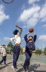 同样40场比赛，雷霆取得33胜7负！73胜勇士和72胜公牛，战绩如何呢？