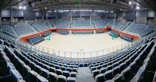 詹姆斯5中0一分未得，里夫斯扛起进攻大旗，首节湖人领先